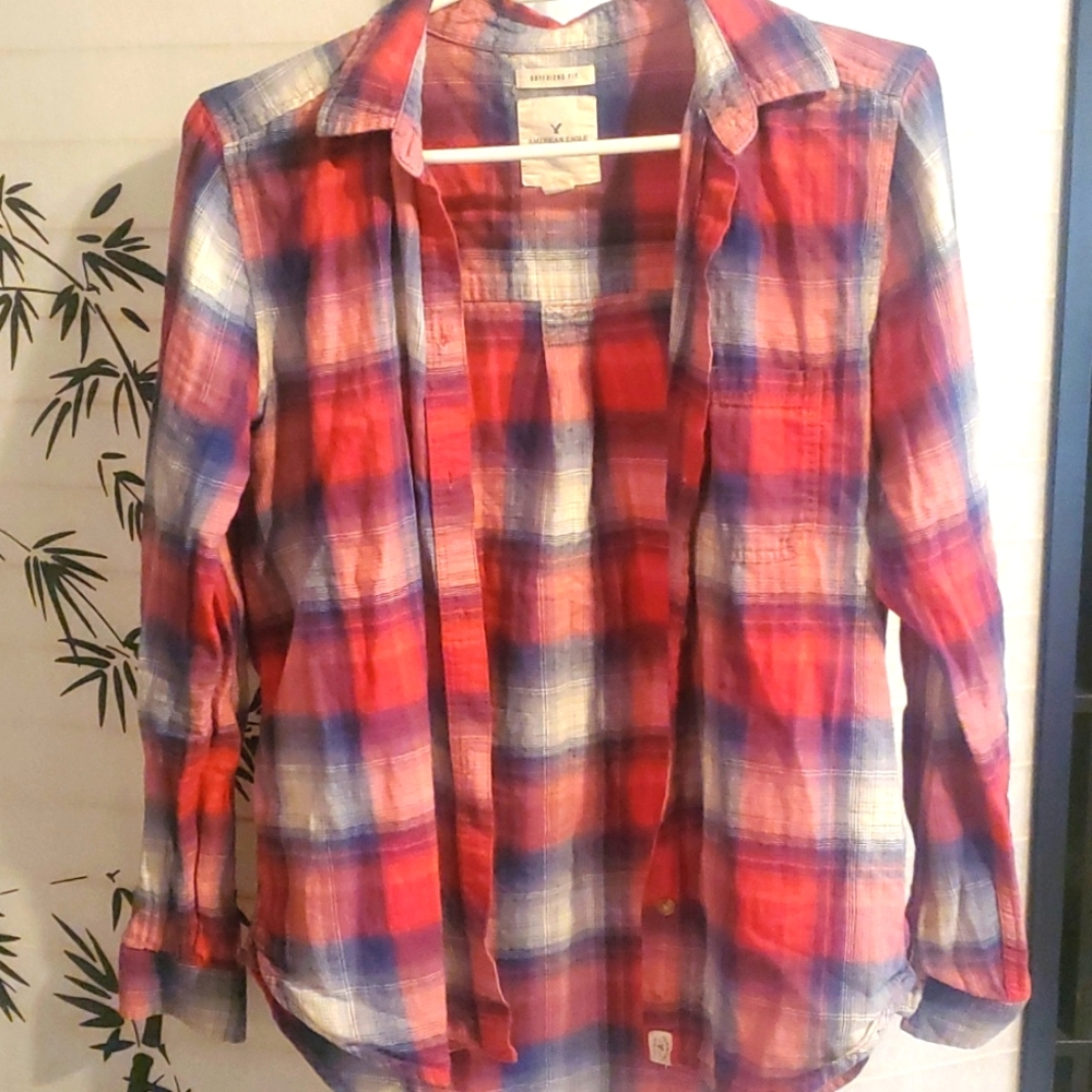 American Eagle Boyfriend Fit szS Long Sleeved Shirt
